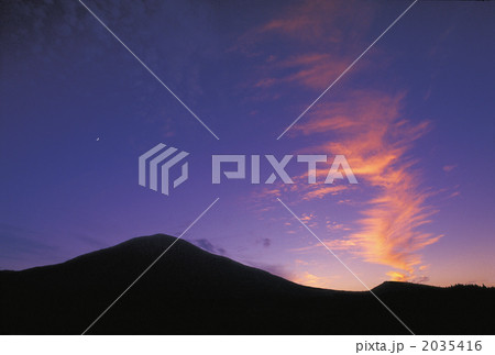 涌蓋山の夕暮れ 涌蓋山の夕暮れ 2035416