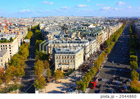 凱旋門から眺めたパリの町並み 凱旋門から眺めたパリの町並み 2044860