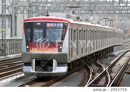東急6000系電車の写真素材 [2052759] - PIXTA