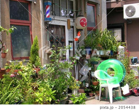 田舎の理髪店・祭りの日の風景（伊豆） 2054438