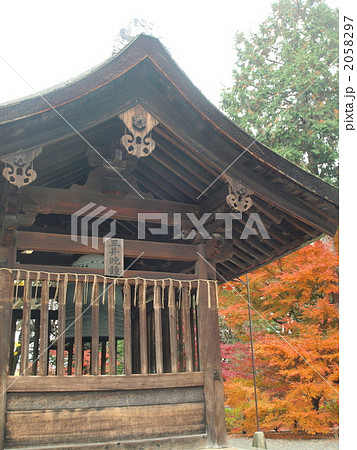 滋賀・三井寺（三井の晩鐘） 2058297