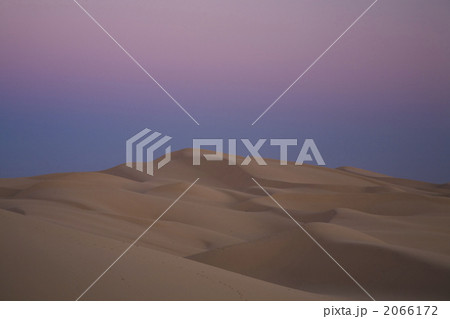 アメリカ　カリフォルニアの砂丘 2066172