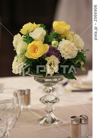 フラワーアレンジメント 2066906