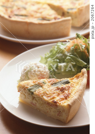 キッシュ　　quiche 2067264