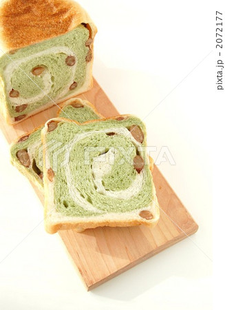 渦巻き模様の抹茶パン 2072177