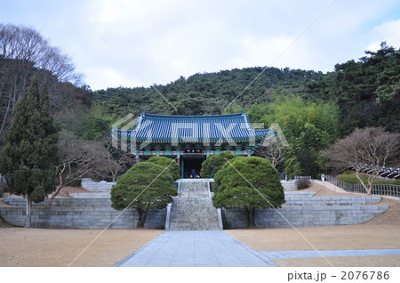 韓国 忠淸南道 牙山市 顯忠祠  2076786