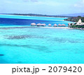 タヒチ水上コテージ上空から２ 2079420