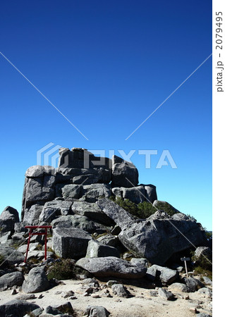 金峰山山頂の五丈石 2079495