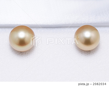 南洋真珠(白蝶真珠)ゴールドカラーのピアス 南洋真珠(白蝶真珠)ゴールドカラーのピアス 2082034