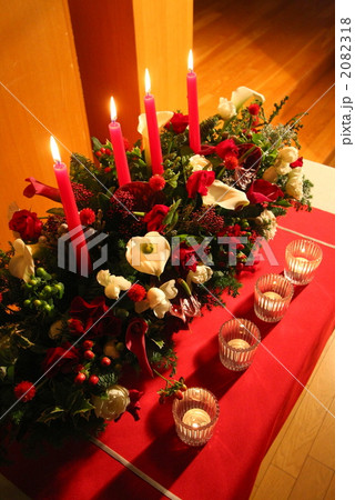 アドベント（待降節）4週目　キリスト教会のクリスマス装飾 2082318