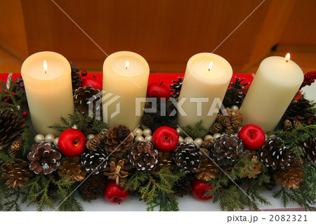アドベント(待降節)4週目 キリスト教会のクリスマス装飾 アドベント(待降節)4週目 キリスト教会のクリスマス装飾 2082321