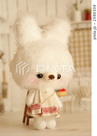 白いうさぎのあみぐるみ 2086309