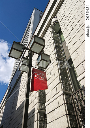 東京証券取引所（d101118-150） 2086484