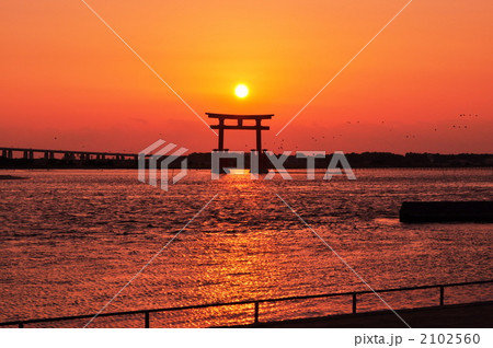 弁天島の夕陽 2102560