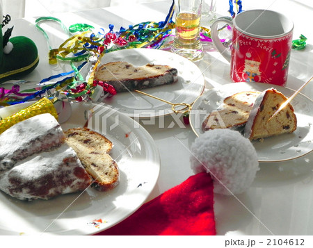 パーティーの翌朝 パーティーの翌朝 2104612