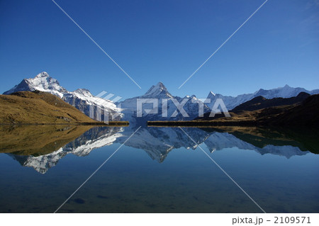 無風の湖（バッハアルプゼー） 2109571