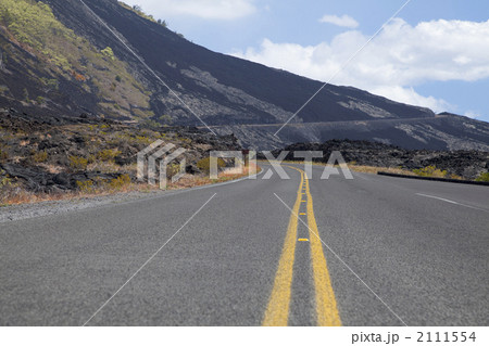 ハワイ島の溶岩とチェーン・オブ・クレーターズ・ロード 2111554