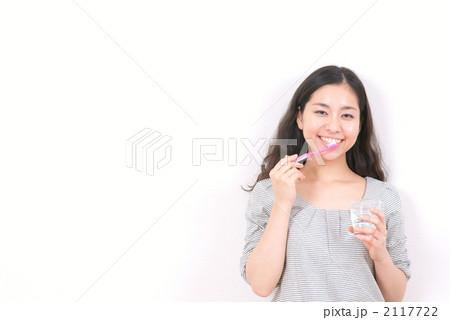 歯磨き(モデル:蔦本優子) 歯磨き(モデル:蔦本優子) 2117722