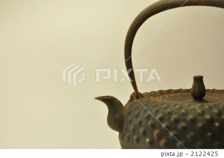 南部鉄の鉄瓶 2122425