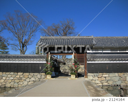 本丸黒門の門松　国宝松本城 2124164