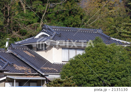 農家の入母屋造り 2135130