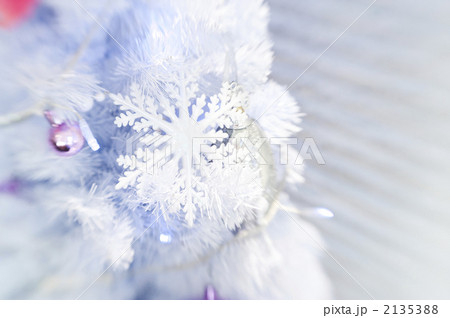 白いクリスマスツリー 白いクリスマスツリー 2135388