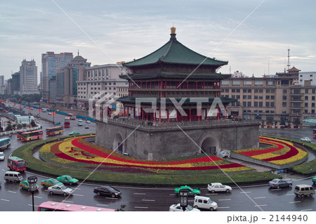 西安の鐘楼 朝の通勤ラッシュ 2144940