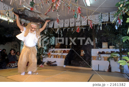 高千穂の夜神楽（戸取） 2161382