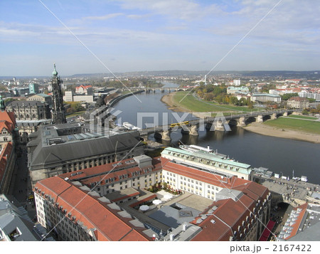 エルベ川の流れるドレスデンの町並 エルベ川の流れるドレスデンの町並 2167422