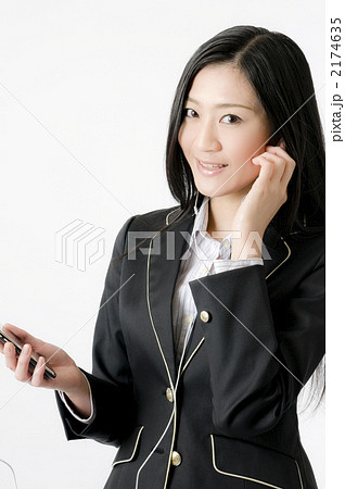スマートフォン 音楽 女性社員 スマートフォン 音楽 女性社員 2174635