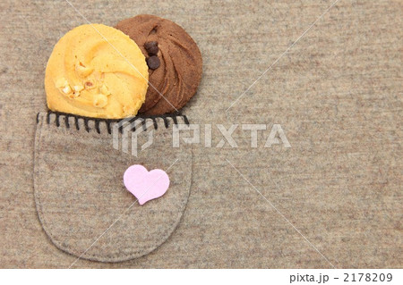 ポケットの中のクッキー 2178209