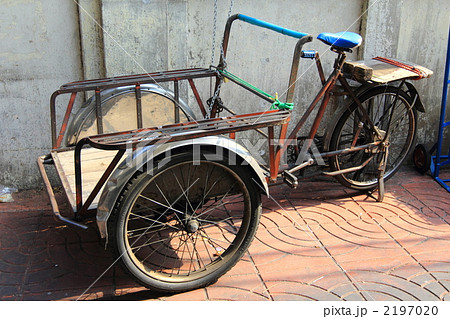 リヤカーと自転車 乗り物 タイ王国 の写真素材 [2197020] - PIXTA