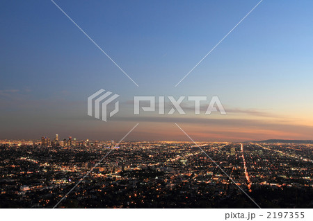 ロサンゼルスダウンタウンの夕景 2197355