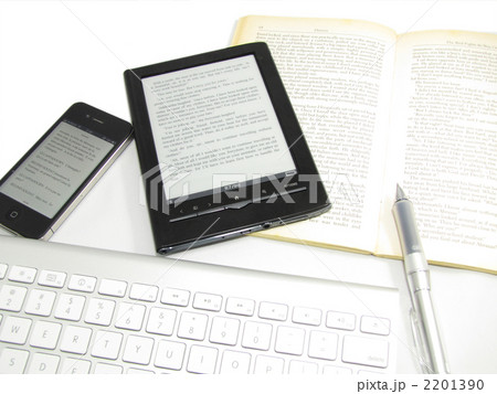 電子書籍とキーボード 2201390