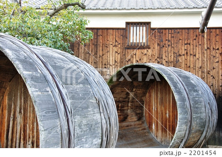 造り酒屋の大樽 2201454