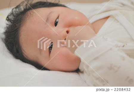風呂上がりの赤ちゃんの写真素材