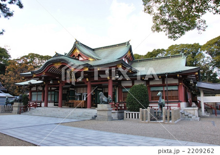 西宮神社の拝殿 2209262