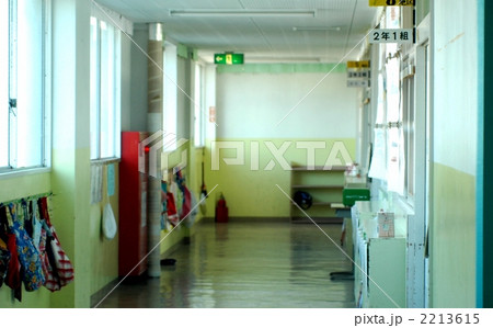 小学校の廊下 小学校の廊下 2213615