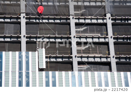 建設中のオフィスビル 2217420