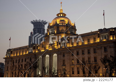 バンド地区の外灘１２号ビル夜景 2224177