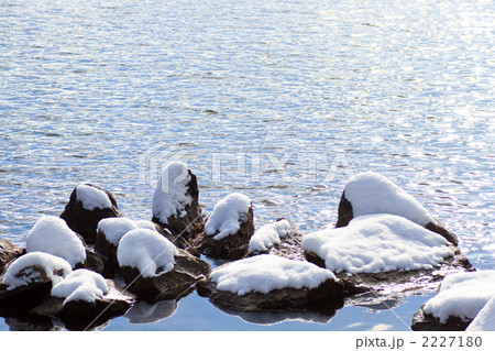 雪と岩　横 2227180