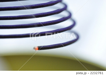 通夜の渦巻き線香 2232761