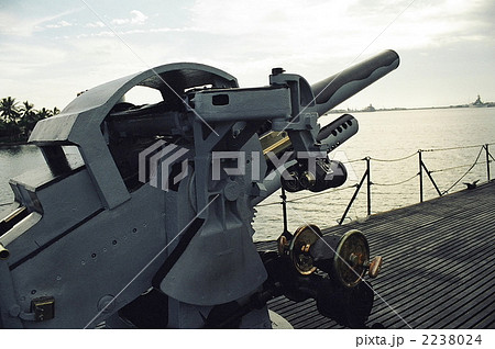 ボーフィン (USS Bowfin)号、アメリカ海軍の潜水艦の25口径5インチ砲 ボーフィン (USS Bowfin)号、アメリカ海軍の潜水艦の25口径5インチ砲 2238024
