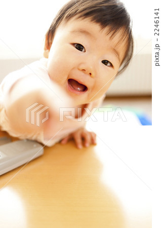笑顔の赤ちゃん 2246141