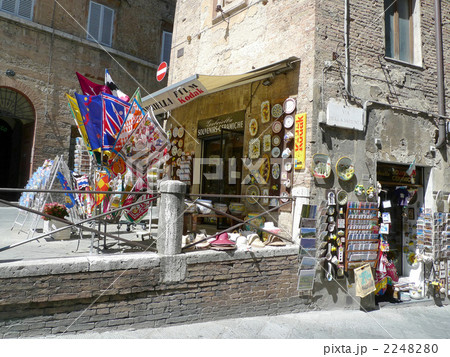 シエナ・土産物屋 2248280