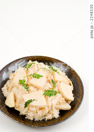 たけのこご飯・天目皿盛り 2248330