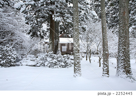 京都大原三千院、雪景色 京都大原三千院、雪景色 2252445