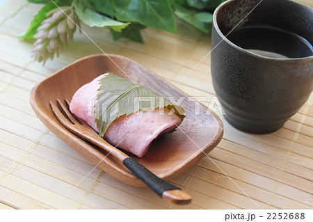 桜餅と緑茶 2252688