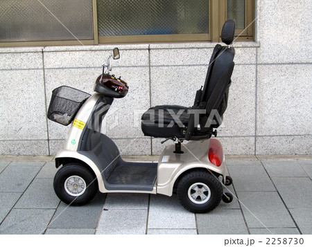 シニアカー　横位置 2258730