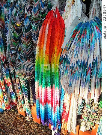 学問の神様 伏見稲荷境内 東丸神社の千羽鶴 学問の神様 伏見稲荷境内 東丸神社の千羽鶴 2258947